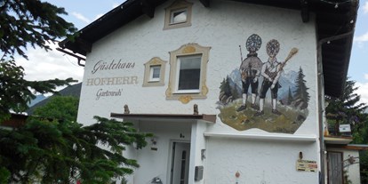Pensionen - Umgebungsschwerpunkt: Berg - Pettneu am Arlberg - Unser Haus Gartenruh im Garten Hofherr - Appartement`s und private Frühstückspension und Gästehaus Gartenruh "HOFHERR"